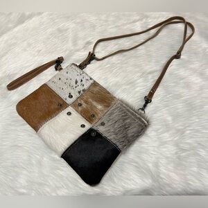 Myra NWOT Patchwork Crossbody Bag 100% Cotton Carve 100% Leather Outershell